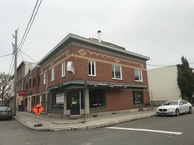 Magnifique Superbe 3 1/2 rue St-Bernard terrasse sur le toit ! - Photo 13