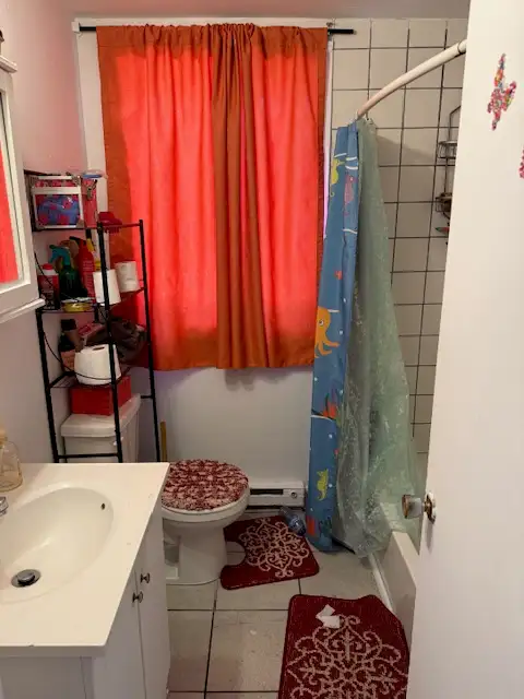 Beau et très grand 5 1/2, Limoilou secteur Bardy JUILLET - Photo 3