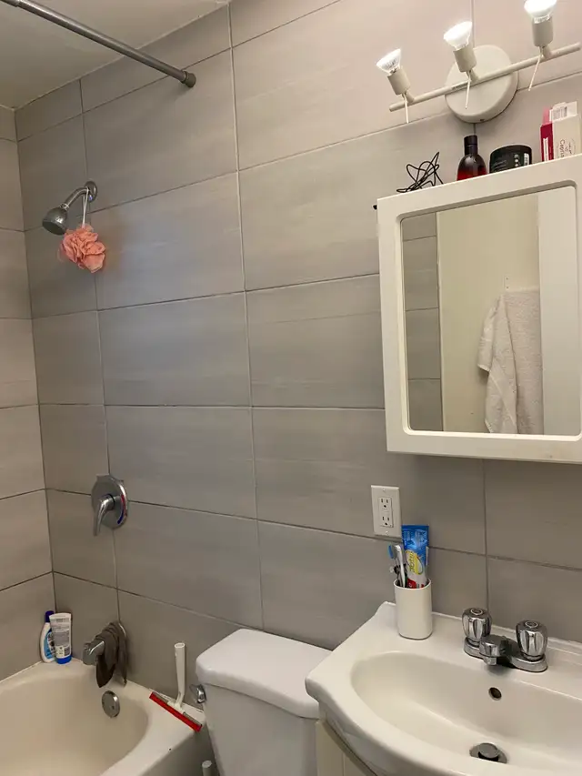 Beau 3 1/2, rue Jeanne-Mance Limoilou, WIFI Juillet - Photo 11