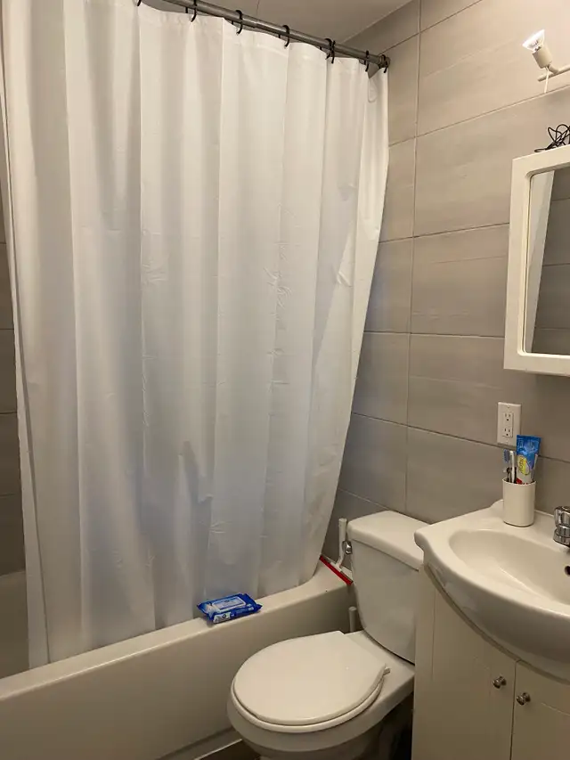 Beau 3 1/2, rue Jeanne-Mance Limoilou, WIFI Juillet - Photo 12