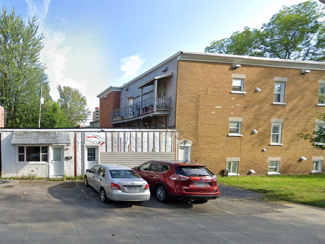 Beau grand 3 1/2, Limoilou rez de chaussé, WIFI LIBRE