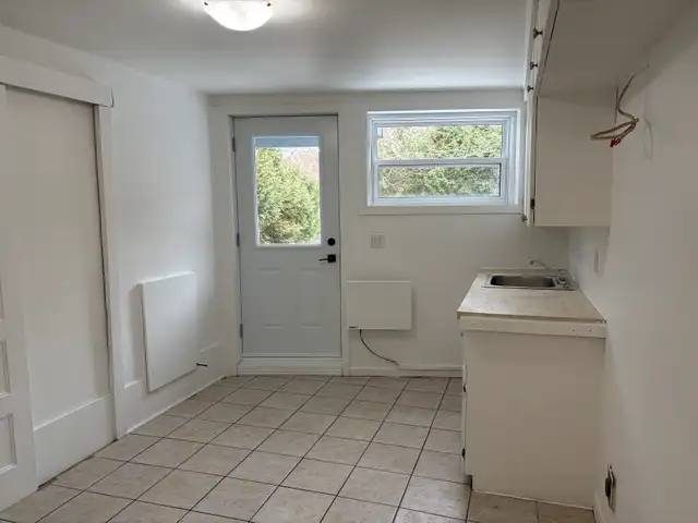 Beau grand 3 1/2, Limoilou rez de chaussé, WIFI LIBRE - Photo 9