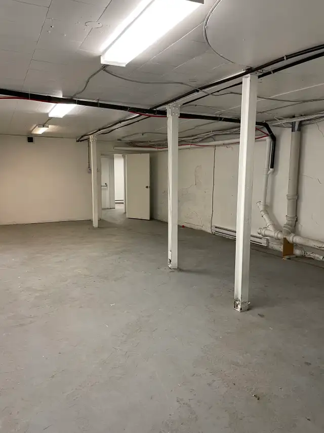 Beau grand local commercial à louer Vieux-Québec - Photo 5