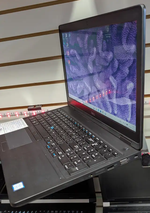 Dell Latitude 5590 | i5 8e Gen | 16GB DDR4 | SSD NVMe 256GB - Photo 3