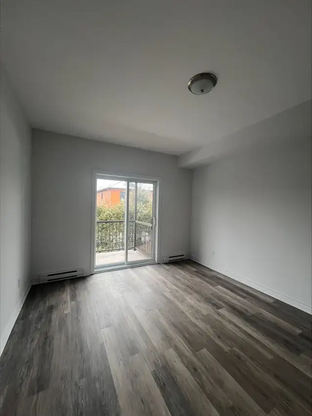 Joli condo 2 chambres - Boulevard des Grives - Photo 9