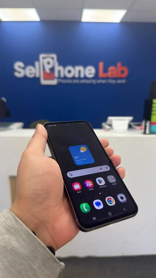 Samsung S23 fe for sale at SellPhone Lab Cochrane - Photo 4