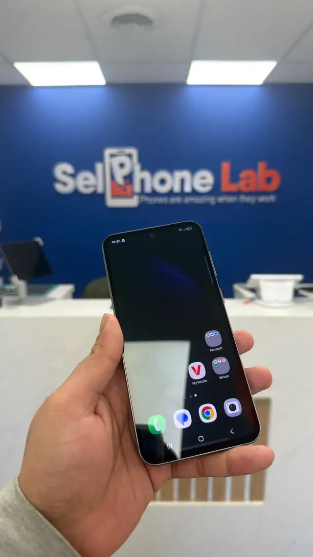 Samsung S23 fe for sale at SellPhone Lab Cochrane - Photo 5