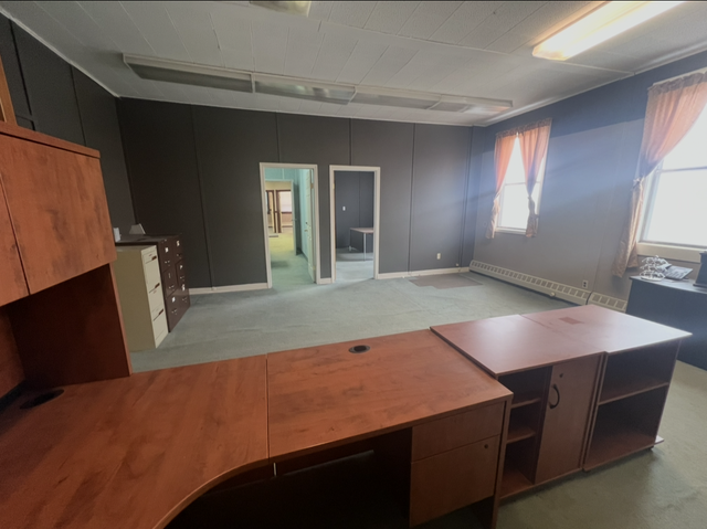 Office Space Available Downtown – Units from 375–1500 Sq Ft - Photo 2