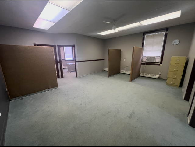 Office Space Available Downtown – Units from 375–1500 Sq Ft - Photo 3