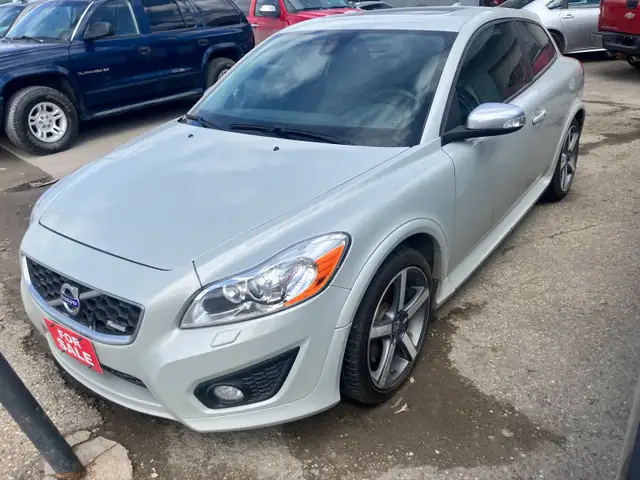 2012 Volvo C30 T5 Premiere plus ~ SAFETIED - Photo 4