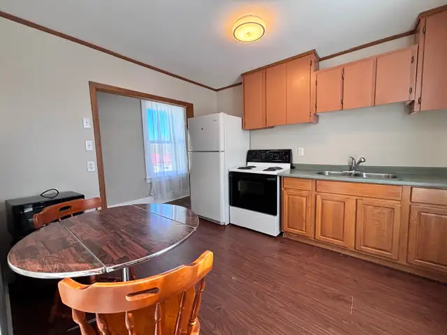 Furnished apartment. Logement meublé