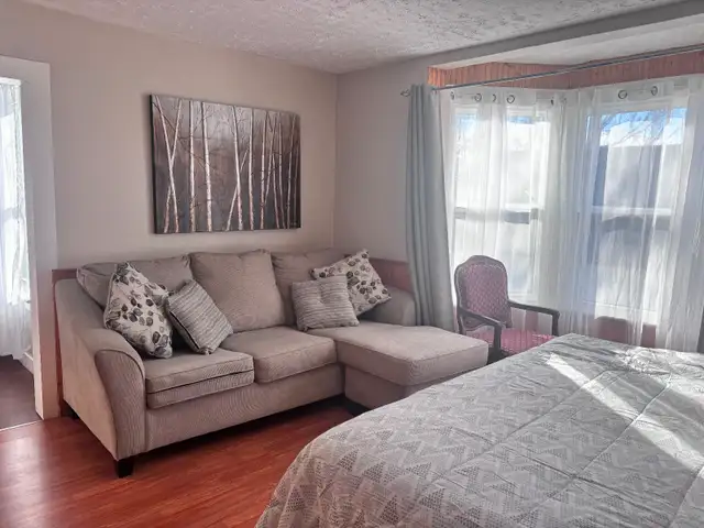 Furnished apartment. Logement meublé - Photo 5