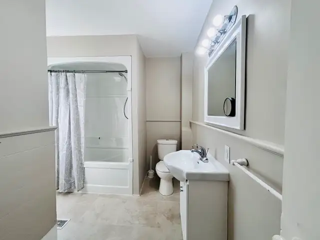 Furnished apartment. Logement meublé - Photo 8