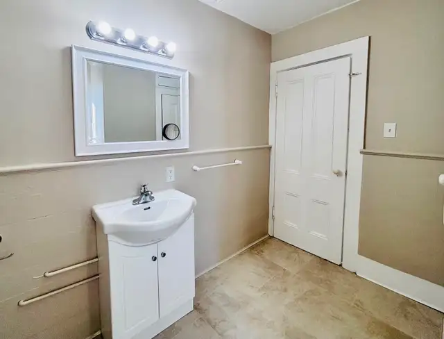 Furnished apartment. Logement meublé - Photo 9