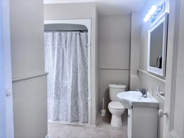 Furnished apartment. Logement meublé - Photo 10