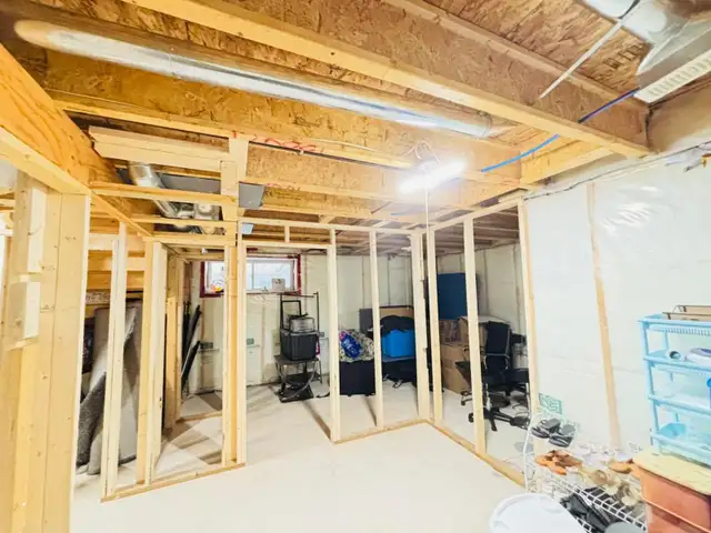 Construction - Photo 2