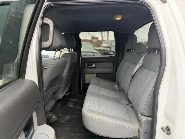 2014 Ford F-150 XLT 4X4 / 82,281 KM ! ONE OWNER NO ACCIDENTS ! - Photo 16