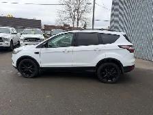 2018 Ford Escape SE AWD / LOW KILOMETRES / TWO-TONE INTERIOR - Photo 2