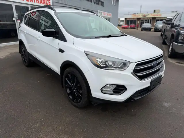 2018 Ford Escape SE AWD / LOW KILOMETRES / TWO-TONE INTERIOR - Photo 7