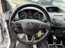 2018 Ford Escape SE AWD / LOW KILOMETRES / TWO-TONE INTERIOR - Photo 11