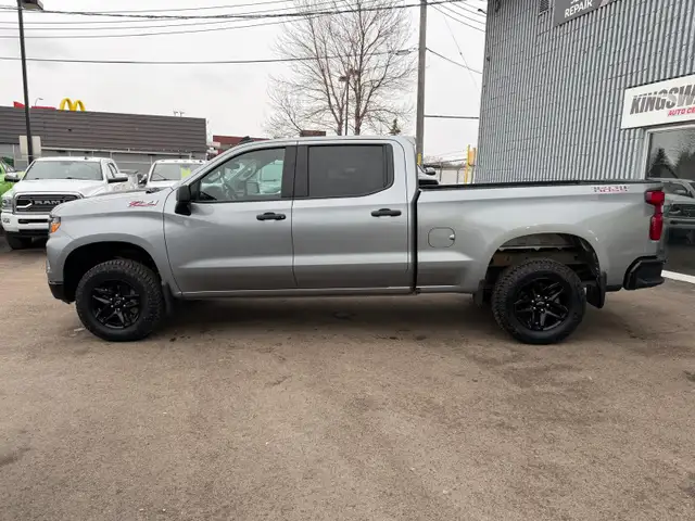 2023 Chevrolet Silverado 1500 CUSTOM TRAIL BOSS 4X4 - Photo 2