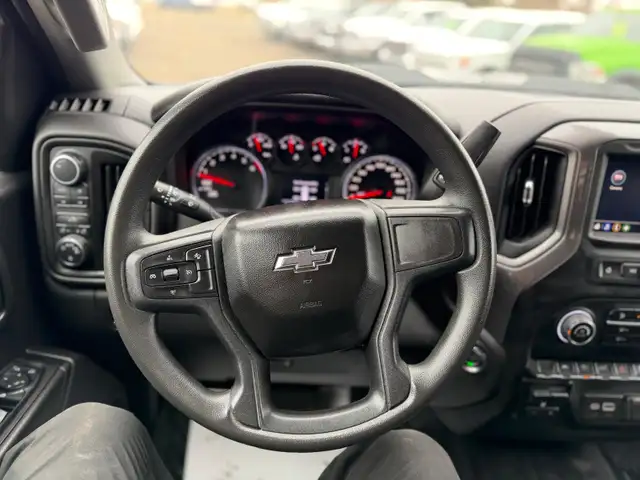 2023 Chevrolet Silverado 1500 CUSTOM TRAIL BOSS 4X4 - Photo 11