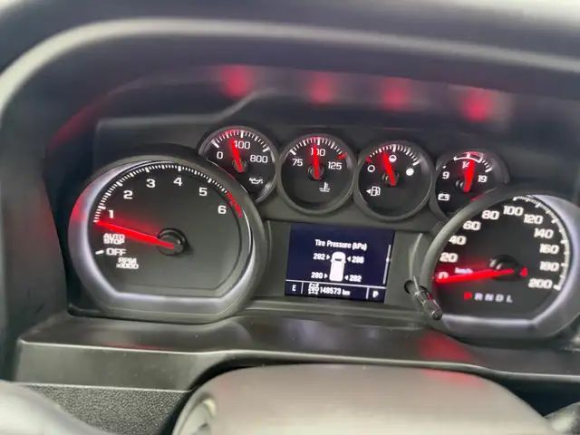 2023 Chevrolet Silverado 1500 CUSTOM TRAIL BOSS 4X4 - Photo 12