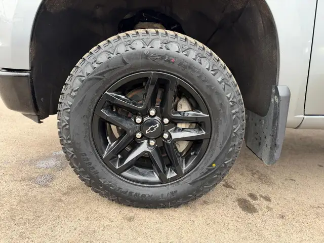 2023 Chevrolet Silverado 1500 CUSTOM TRAIL BOSS 4X4 - Photo 19