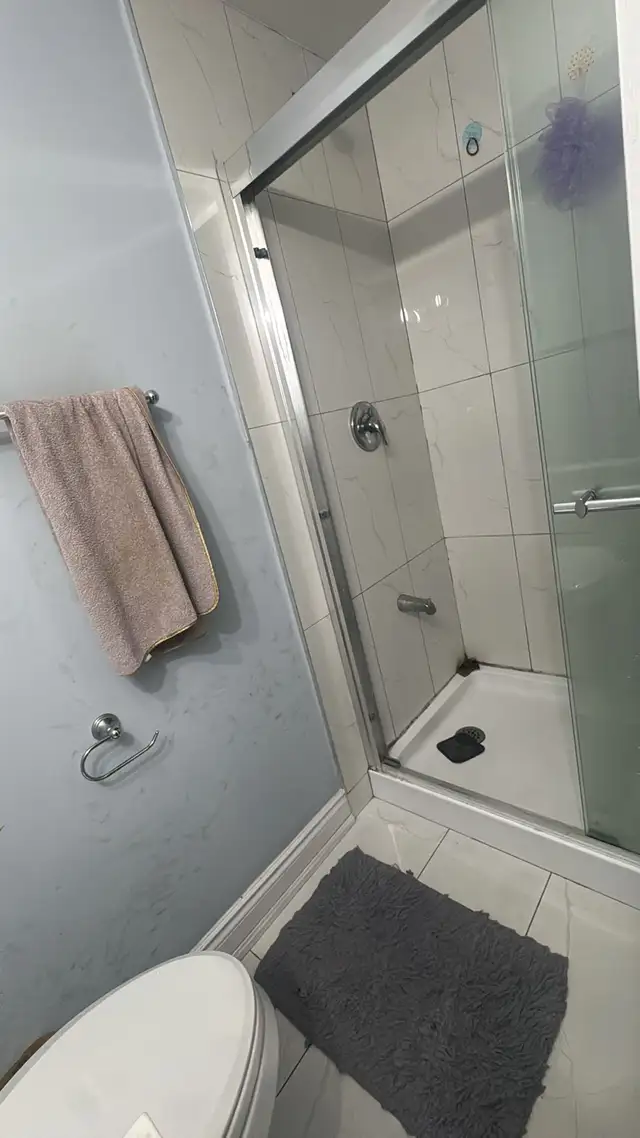 Furnished Master Bedroom for Rent – Available from June 1 - Photo 6