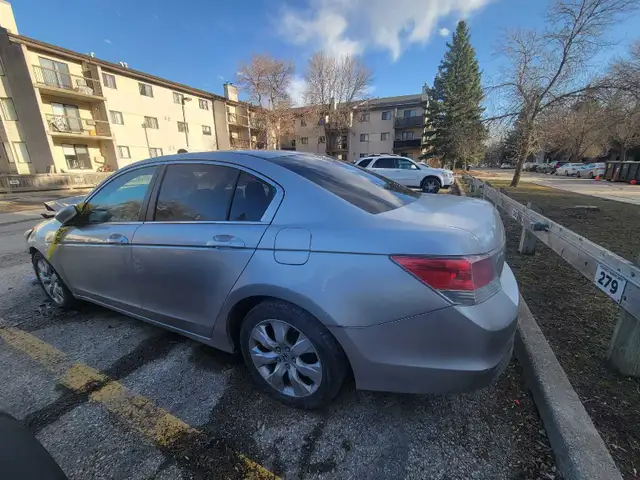 Honda Accord 2010 LX - Photo 6