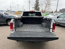 2019 Ram 1500 Classic CREWCAB 5.7L 4X4 /ONE OWNER NO ACCIDENTS - Photo 5