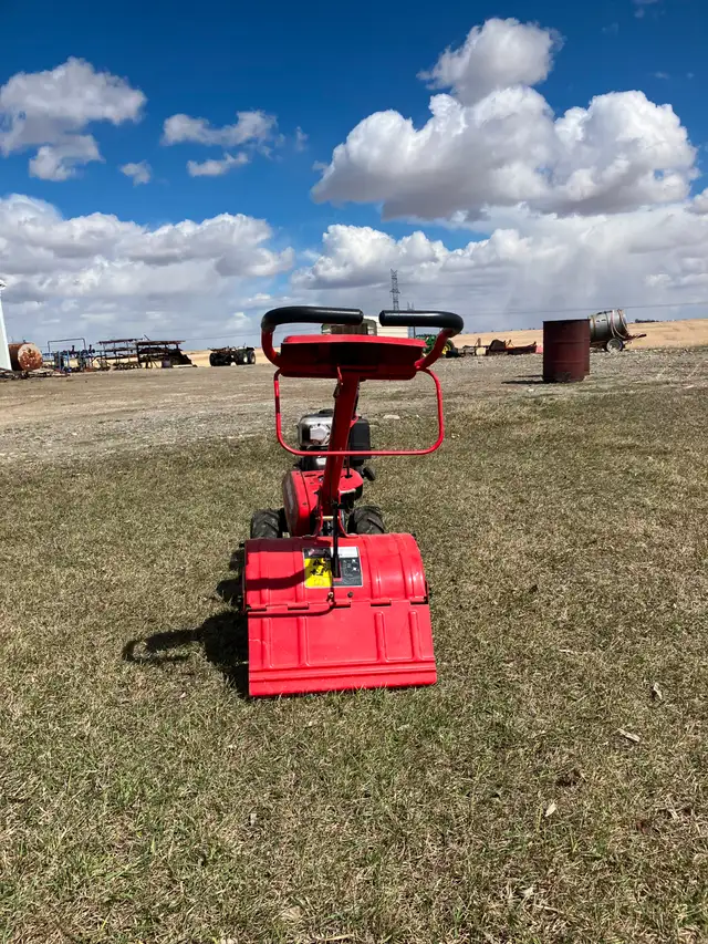 REAR TINE SELF  PROPELLED ROTOTILLER - Photo 5