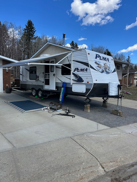 2013 Puma 23FB Holiday Trailer in excellent condition for sale