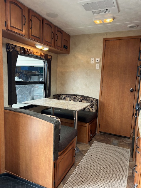 2013 Puma 23FB Holiday Trailer in excellent condition for sale - Photo 10