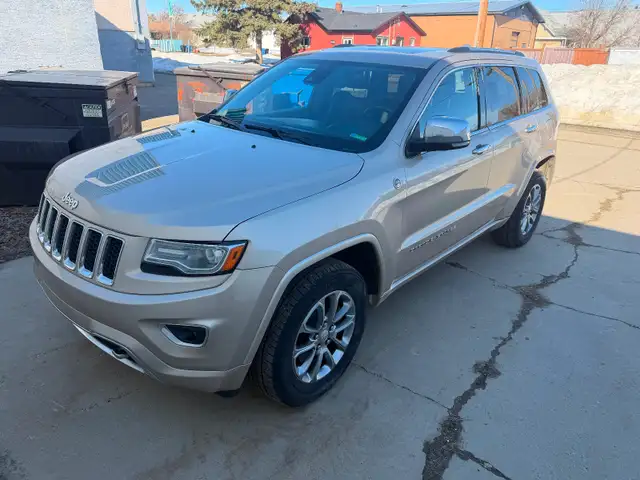Jeep Grande Cherokee Overland EcoDiesel - Photo 2