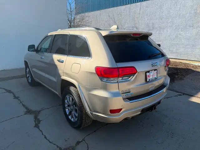 Jeep Grande Cherokee Overland EcoDiesel - Photo 3