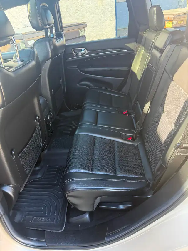 Jeep Grande Cherokee Overland EcoDiesel - Photo 8