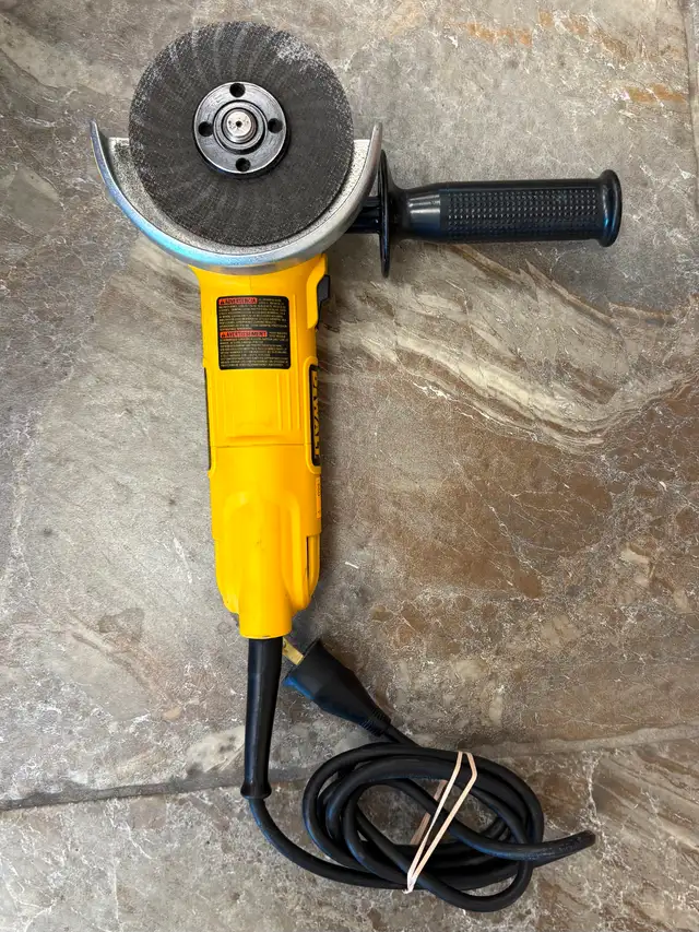 Dewalt 4 1/2' 120v Corded Angle Grinder (Model: DWE4011 ) - Photo 4