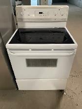 Cuisinière blanche vitrocéramique Frigidaire