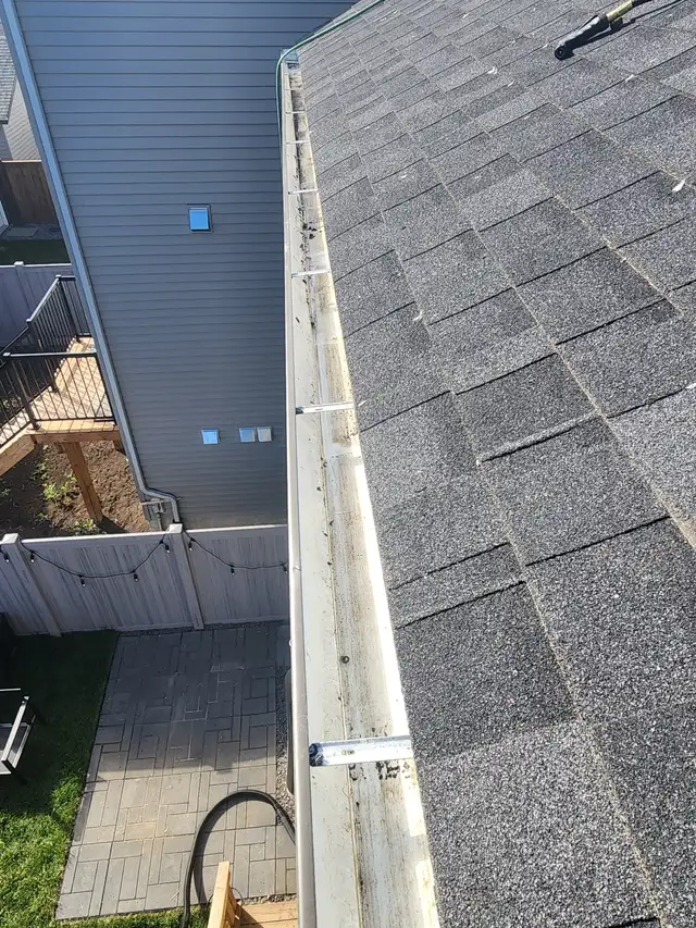 Hiring Weekend Piece Work - Solar BirdProofing ($350-$400/job)