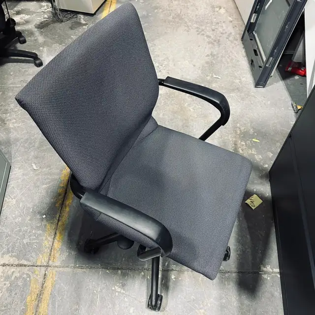 Steelcase Protege Chair For Sell-Used! - Photo 2