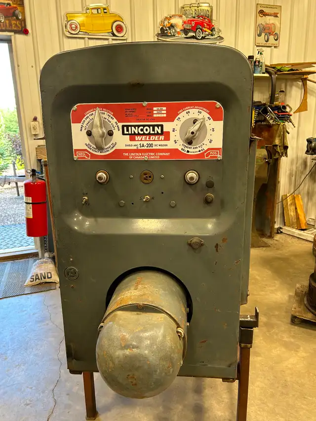 1967 SA 200 Lincoln welder