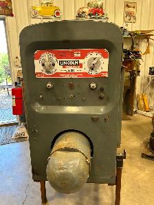 1967 SA 200 Lincoln welder