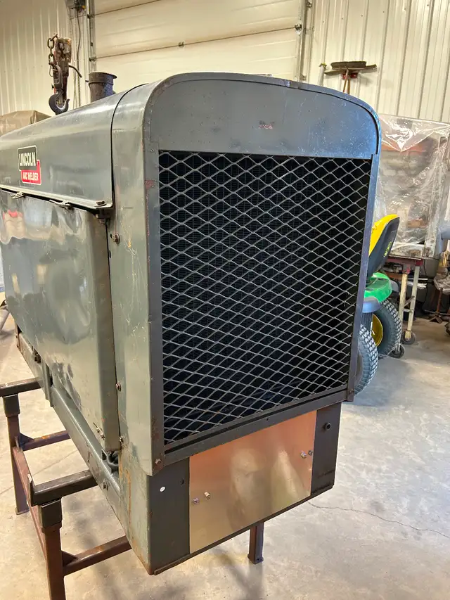 1967 SA 200 Lincoln welder - Photo 2