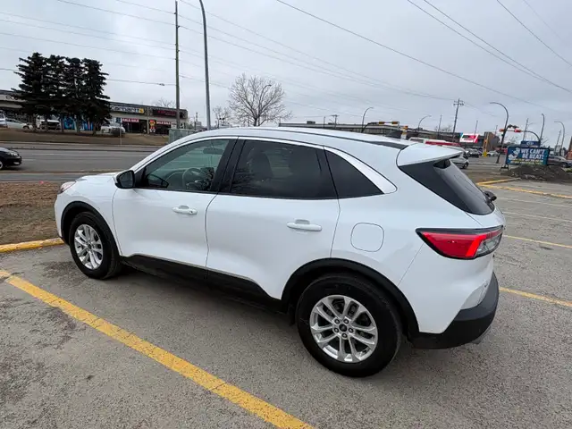 2020 Ford Escape SE - Photo 6