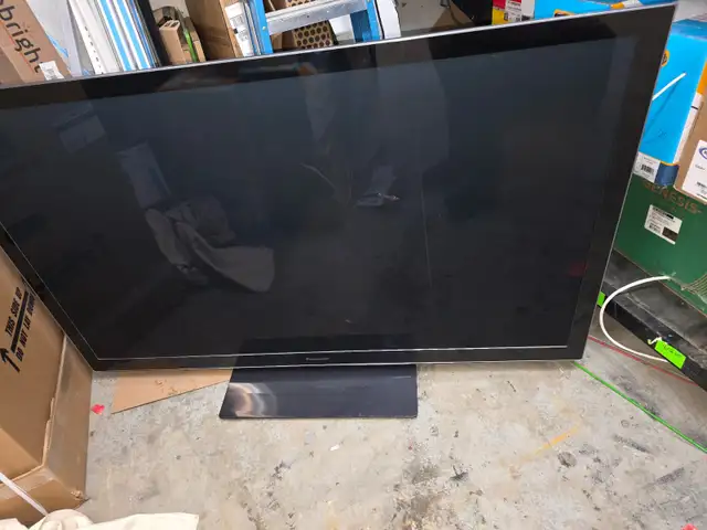 65 Inch Panasonic Plasma TV, 14 years old, still works perfectly - Photo 4