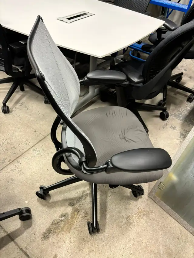 Humanscale Liberty Task Chair! - Photo 5