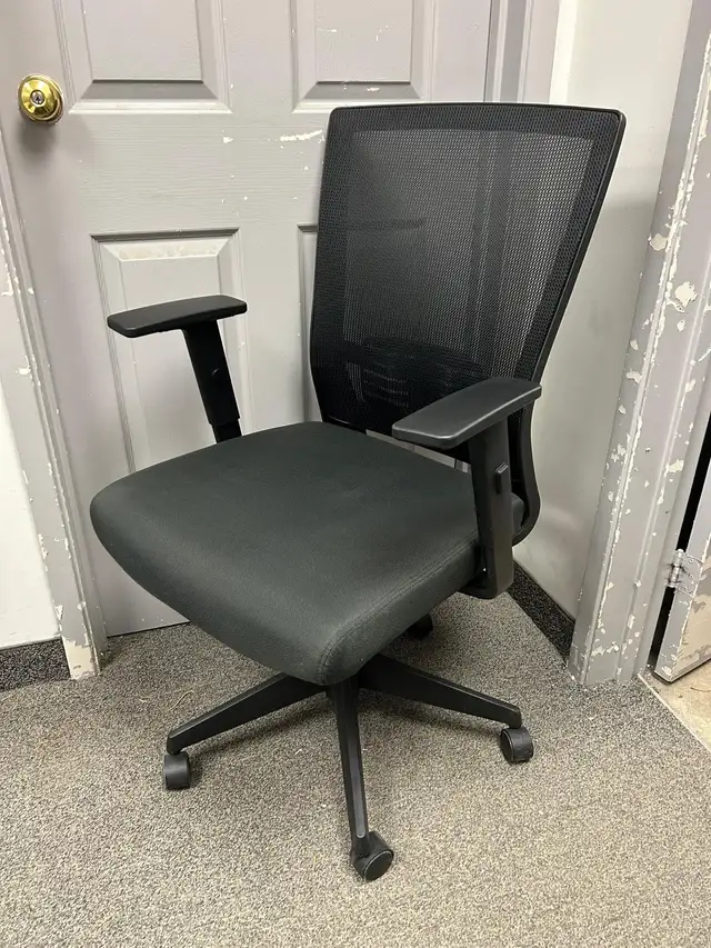 HON Ignition 2.0 Mesh-Back Task Chair! - Photo 3