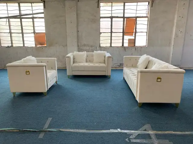 Modern Sofa Set Available with reasonable prices