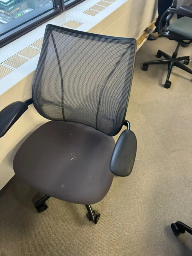 Humanscale Liberty Task Chair! - Photo 7